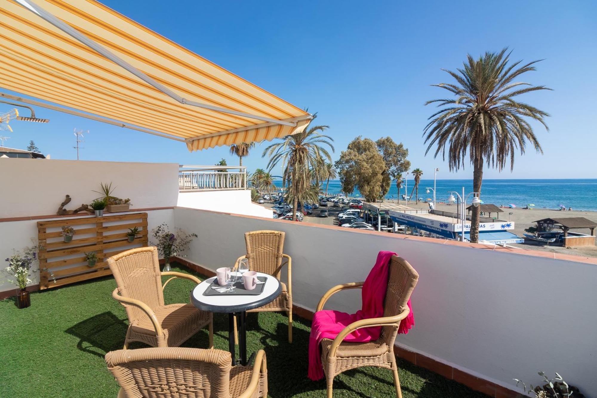 Sea & Wave Al Rolo Beach Apartment Málaga Extérieur photo